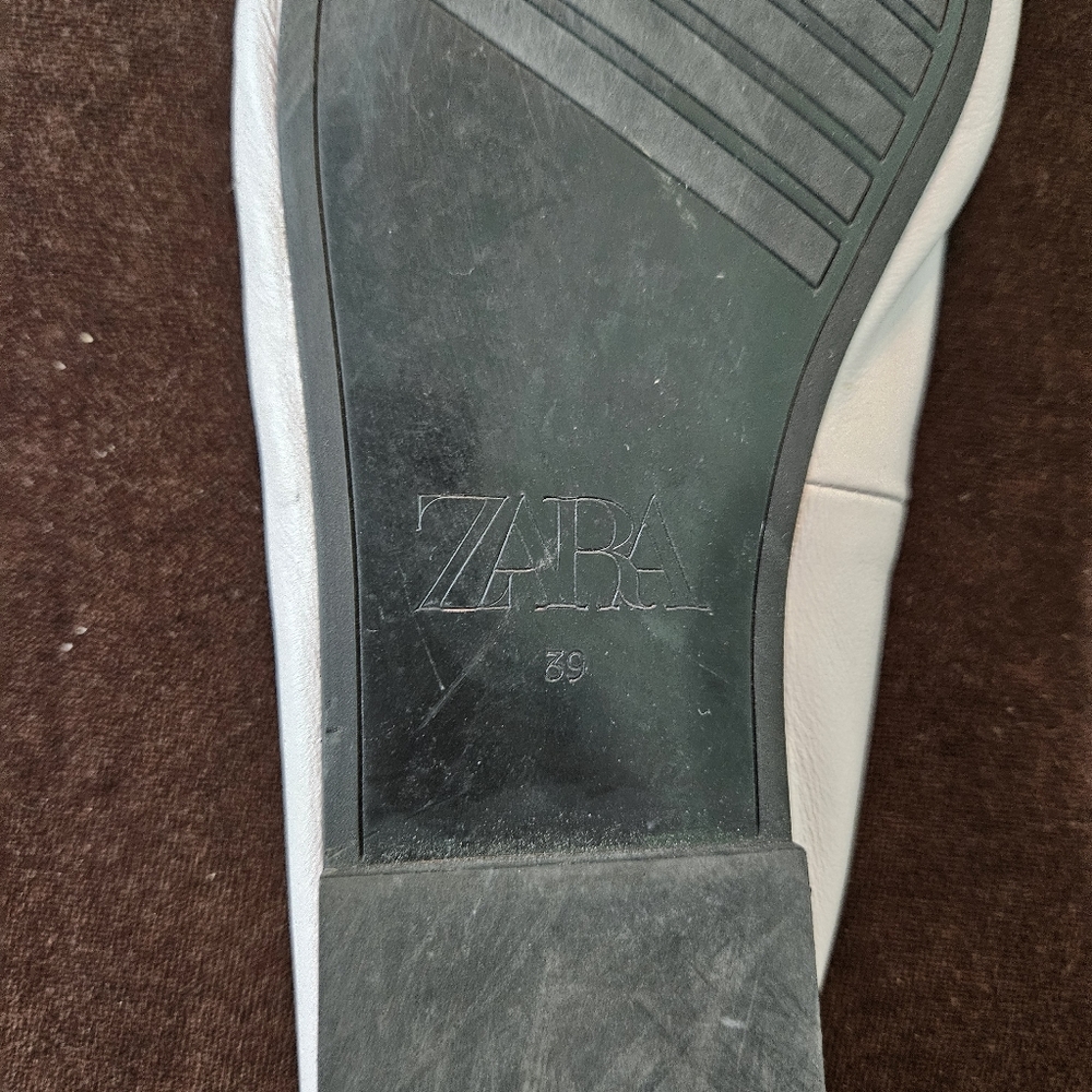 Zara Ballet Flats - Picture 2 of 6